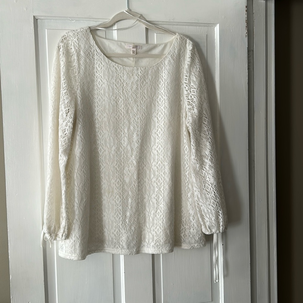Lauren Conrad lace shirt